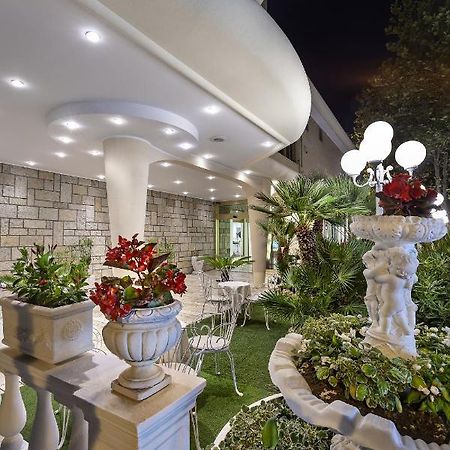Ariminum Hotel Ріміні Екстер'єр фото