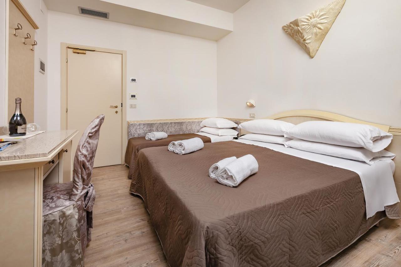 Ariminum Hotel Ріміні Екстер'єр фото
