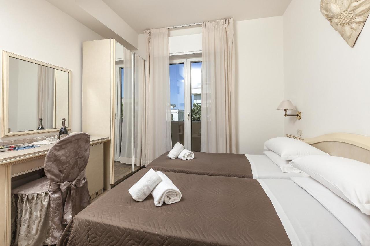 Ariminum Hotel Ріміні Екстер'єр фото