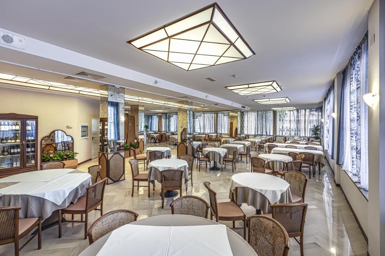 Ariminum Hotel Ріміні Екстер'єр фото
